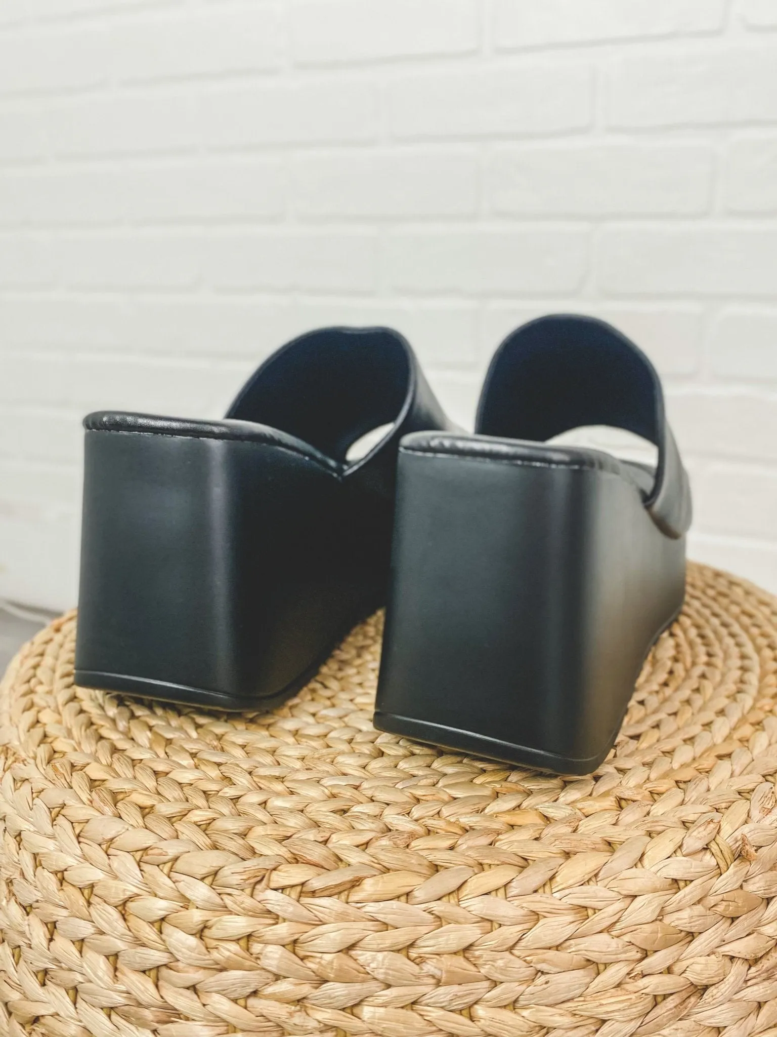 Afton one band sandal black