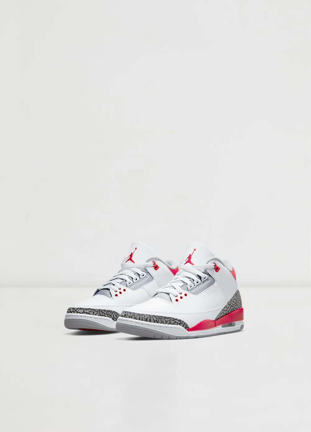Air Jordan 3 Retro 'Fire Red' Sneakers