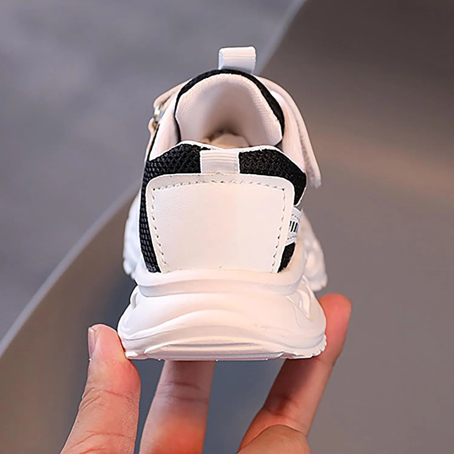 Fashion LED Light Baby Shoes Casual Children Shoes Boys Girls Sandals Soft Kids Sports Shoes Girls Fashion Shoes