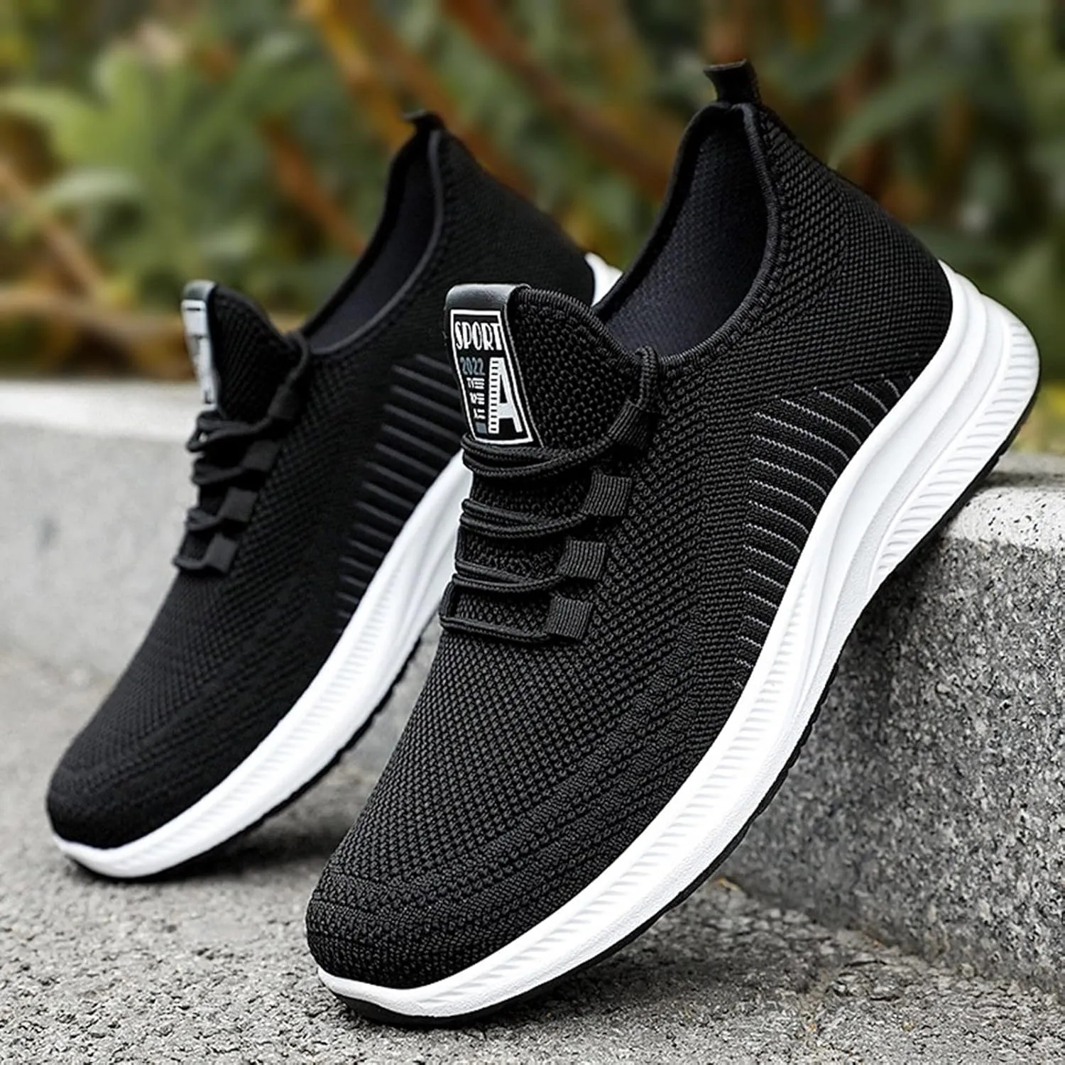 Men's Breathable Stretch Workout Shoes Portable Non Slip Fitness Workout Shoe Men's Comfortable Diabetic Shoes
