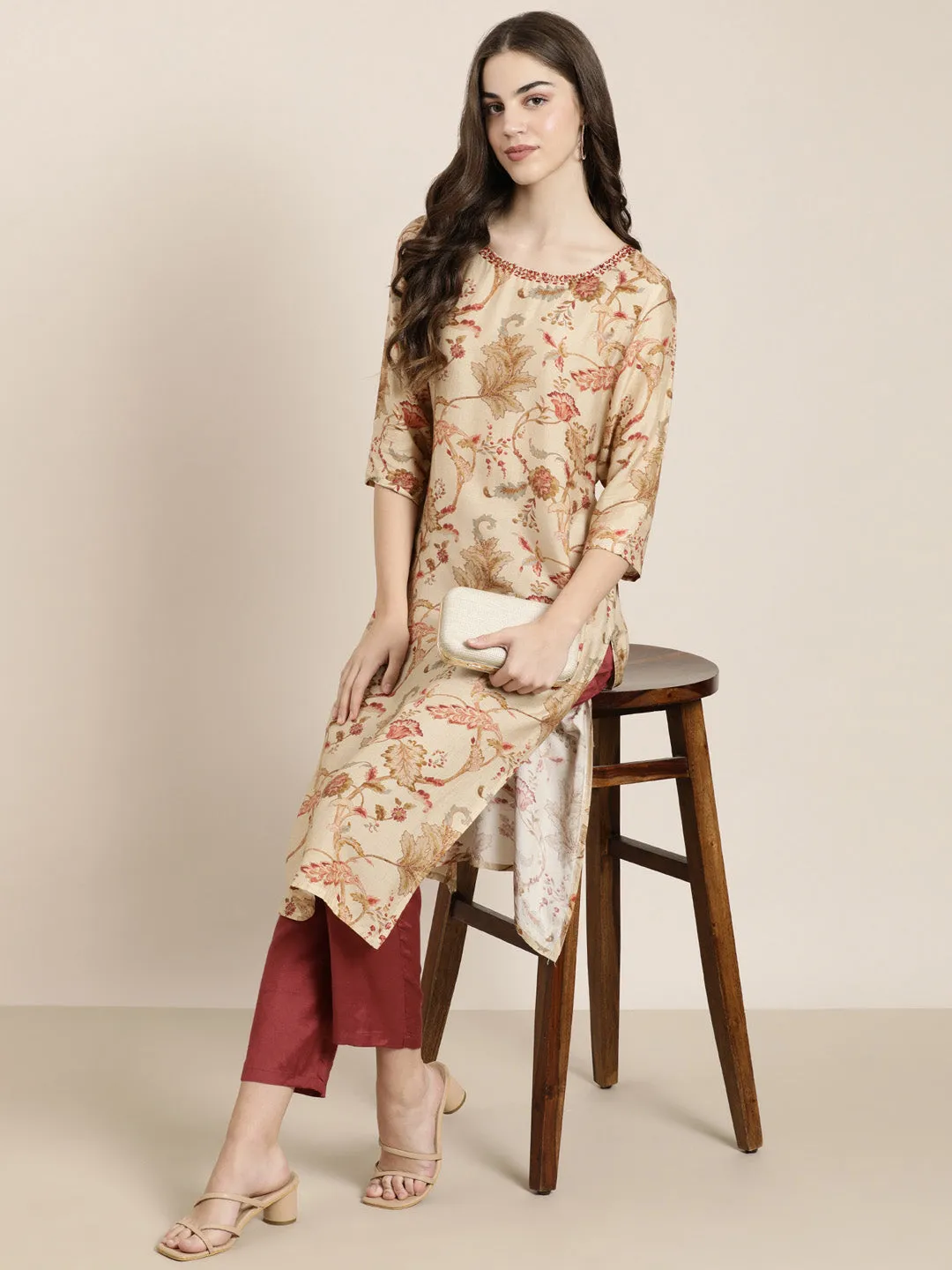 Women Beige Floral Printed Beads and Stones Straight Kurta Set