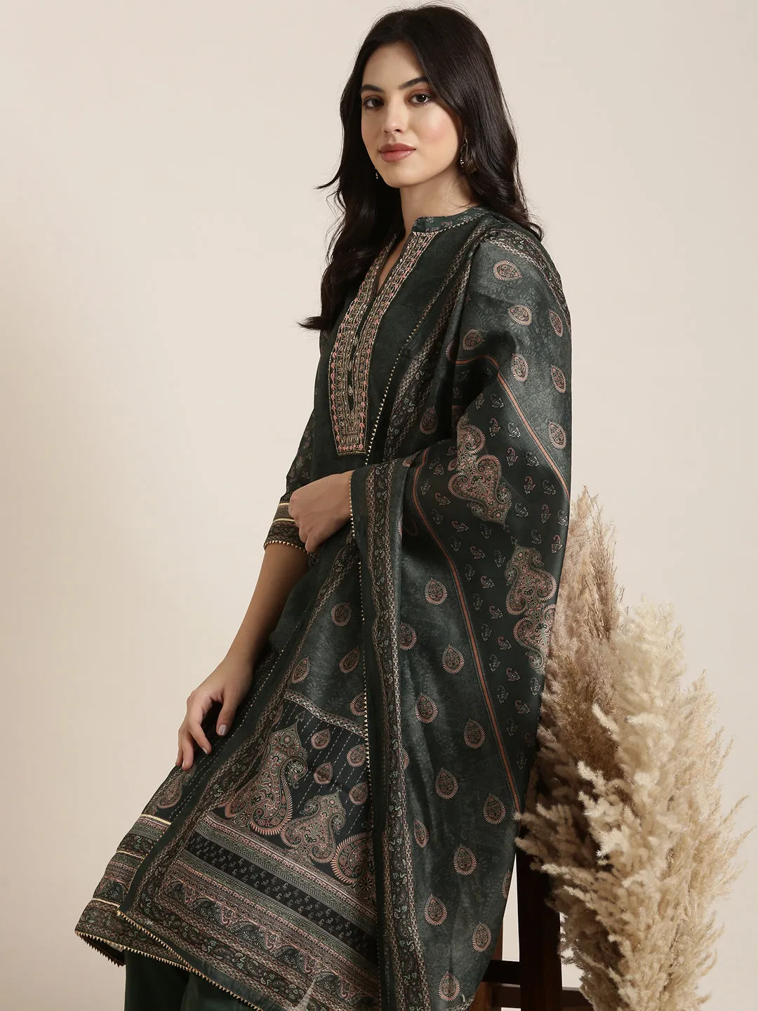 Women Straight Green Paisley Kurta Sets with Trousers & Dupatta